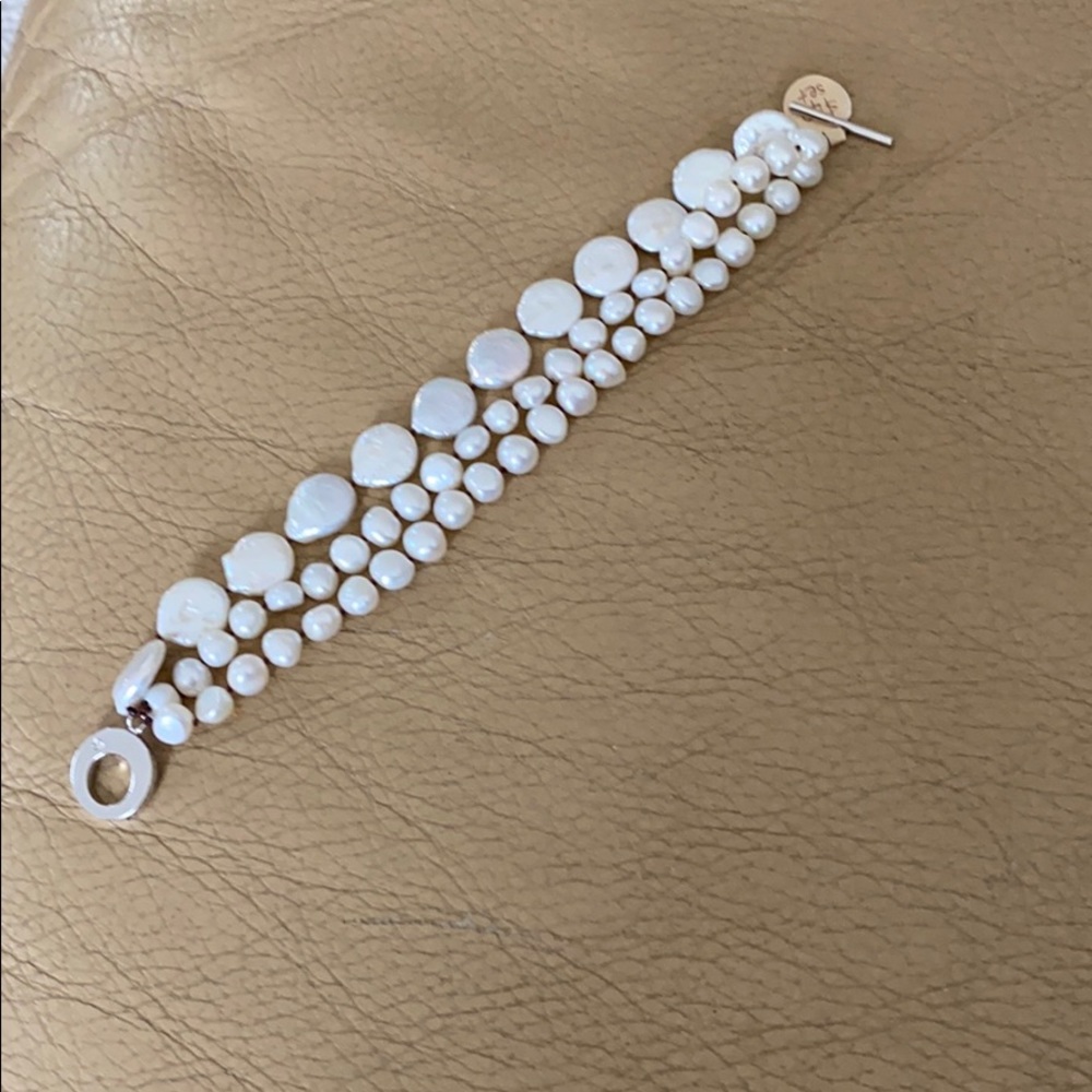 Ivory stone bracelet